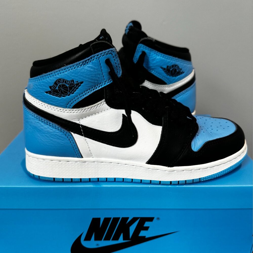 Air Jordan 1 Retro High OG GS UNC Toe size 6Y FD1437-400